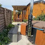 Charmful - Sauna - Private Hot Tub